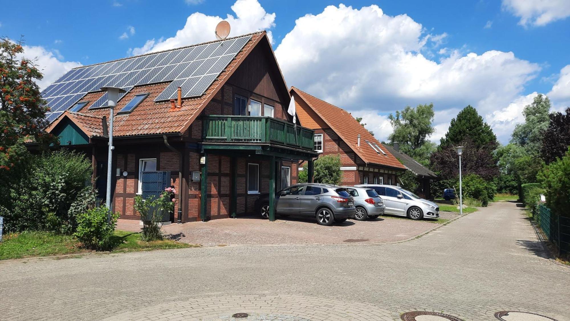 Ferienhaus Sasse Ferienwohnungen Mit Garten & Grill Molschow المظهر الخارجي الصورة